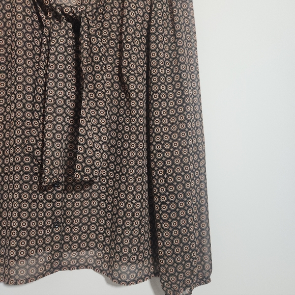 Ann Taylor Sheer Button Up Blouse Size 8 Tie Neck Long Sleeve Print - Picture 3 of 8